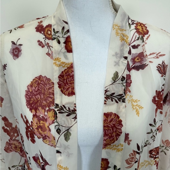 Floral Kimono Cardigan Sheer Lightweight Size M
Spring Summer casual - Picture 5 of 5